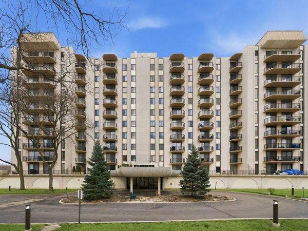 190 S Wood Dale Road , Unit 806, Wood Dale, IL 60191