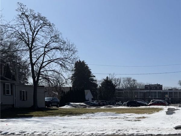 425 A Beach Avenue , Rochester, NY 14612