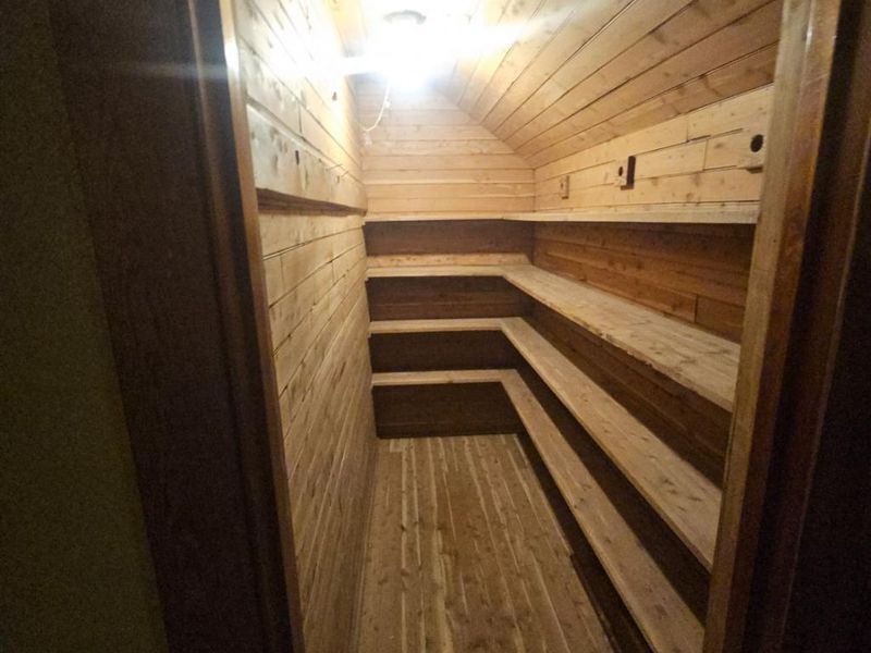 3936 Dickson Avenue, Cincinnati, OH 45229 Photo 10