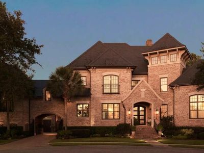 428 Ralston Creek Street, Daniel Island, SC 29492