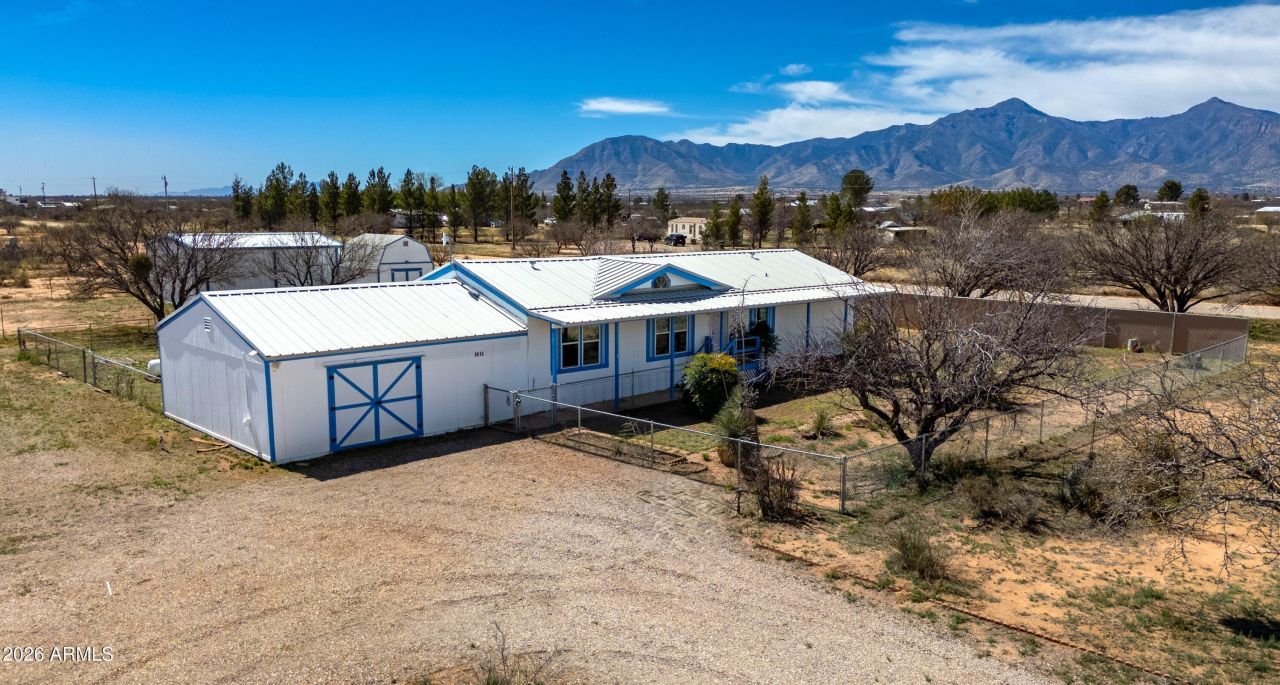 9610 E Coyote Trail, Hereford, AZ 85615 Main Photo