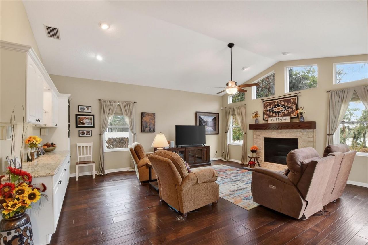 858 Hanover Way , Lakeland, FL 33813 Photo