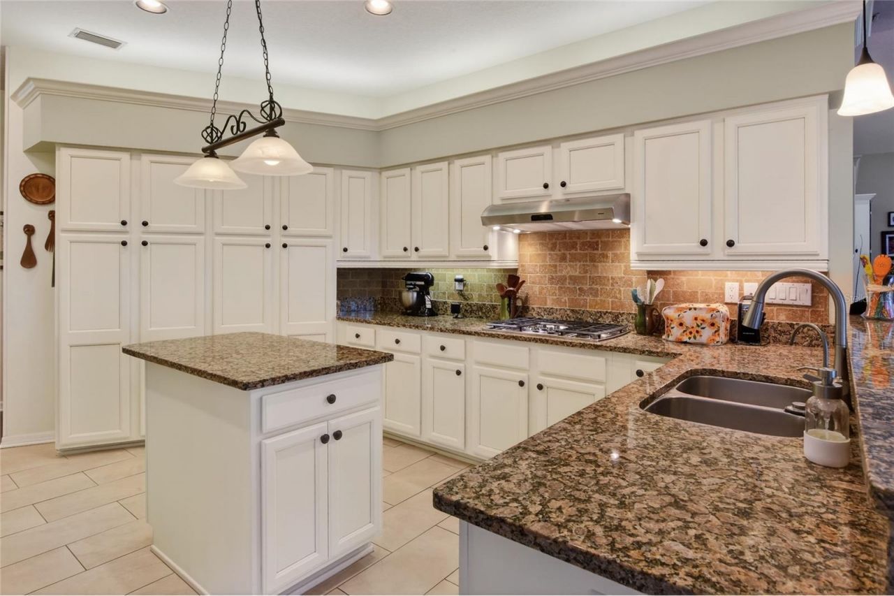 858 Hanover Way , Lakeland, FL 33813 Photo