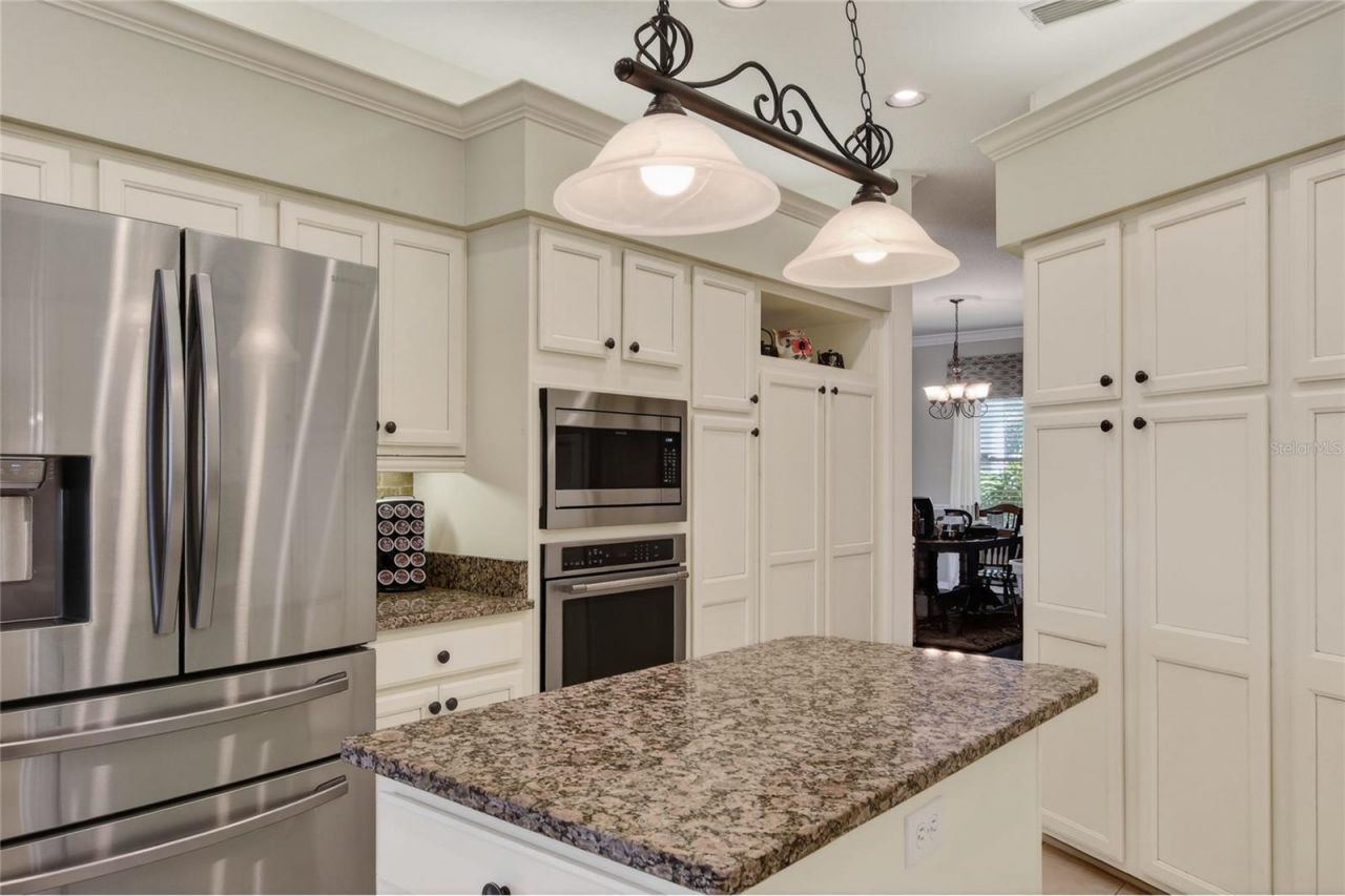 858 Hanover Way , Lakeland, FL 33813 Photo