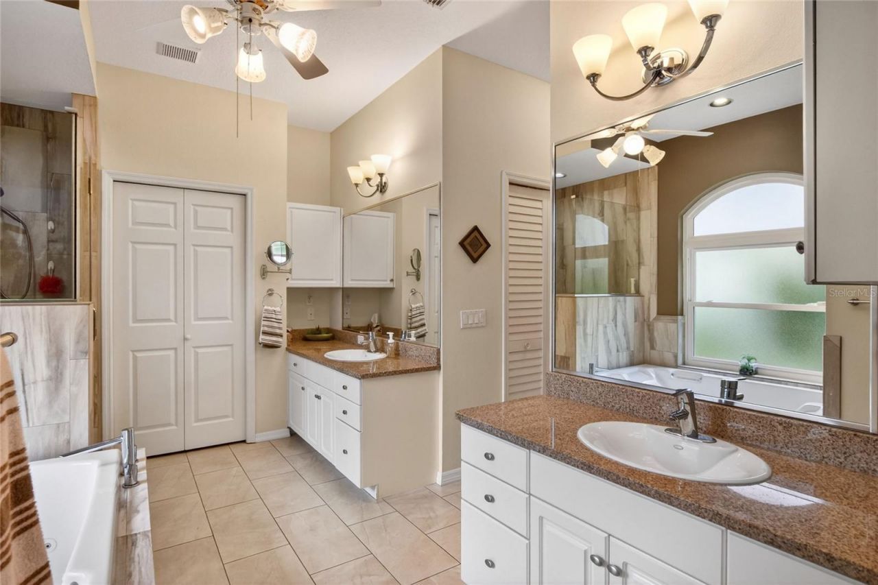 858 Hanover Way , Lakeland, FL 33813 Photo