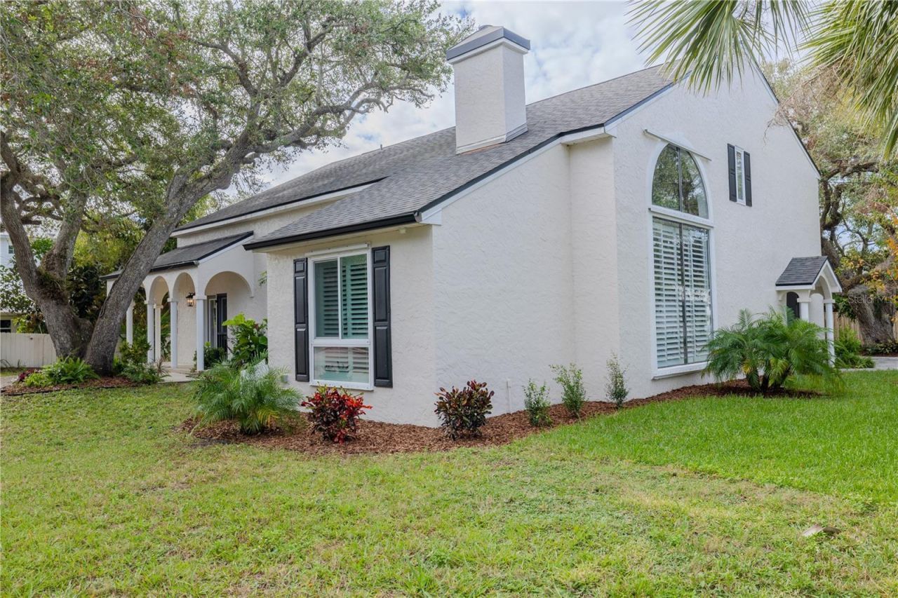 111 Esther Street, New Smyrna Beach, FL 32169 Photo