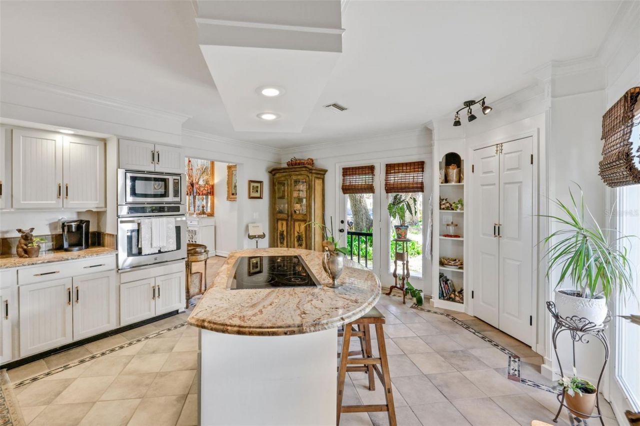 111 Esther Street, New Smyrna Beach, FL 32169 Photo