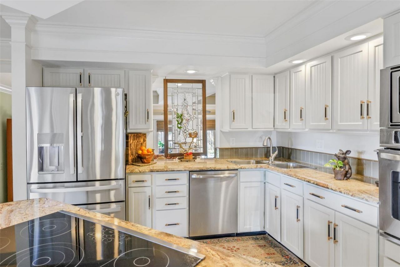 111 Esther Street, New Smyrna Beach, FL 32169 Photo