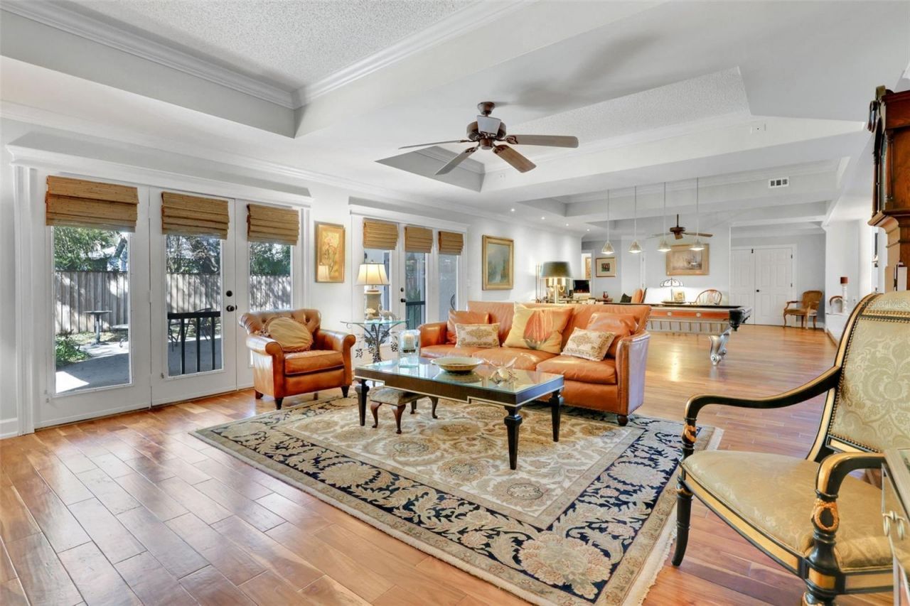 111 Esther Street, New Smyrna Beach, FL 32169 Photo