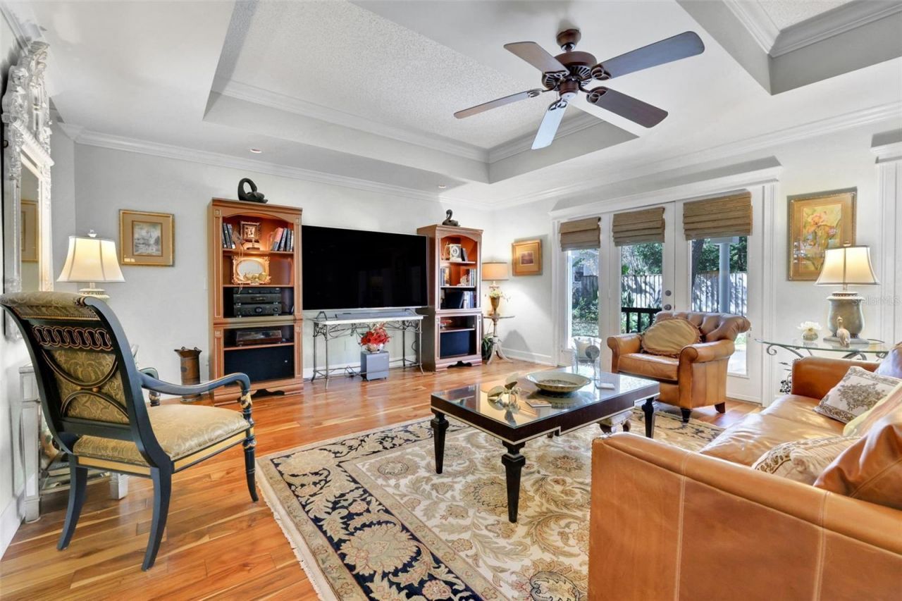 111 Esther Street, New Smyrna Beach, FL 32169 Photo