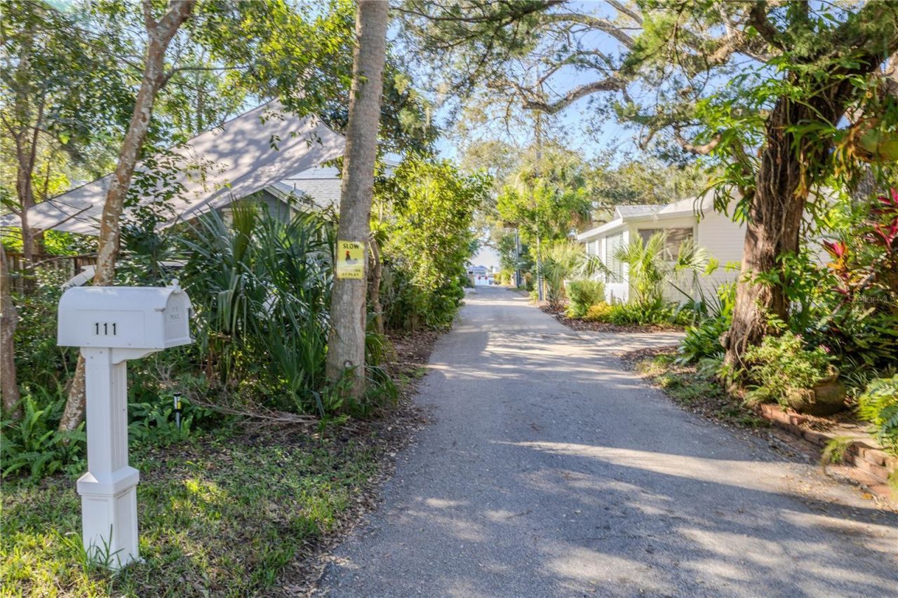111 Esther Street, New Smyrna Beach, FL 32169 Photo