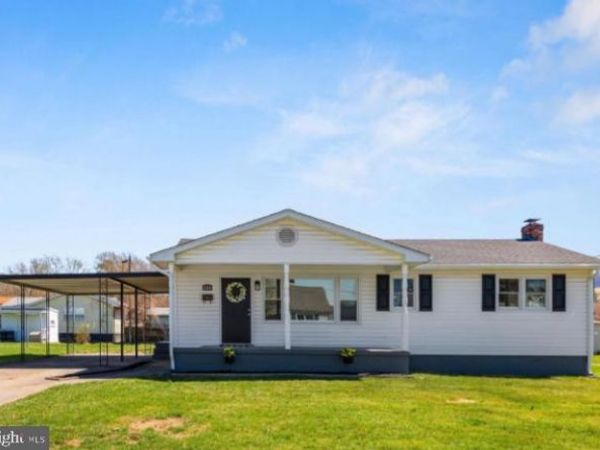 156 N FUNK STREET, STRASBURG, VA 22657