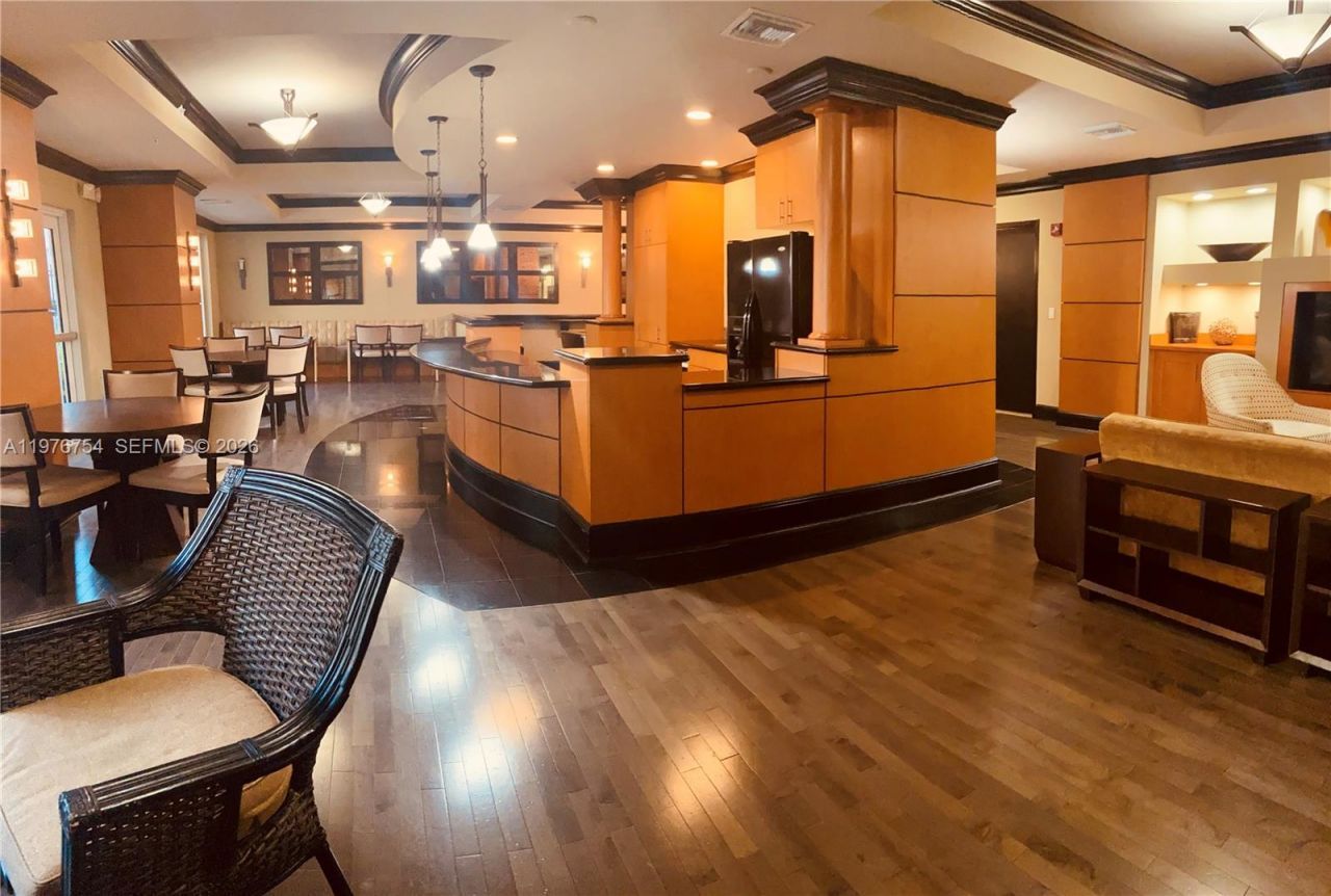 3001 NE 185th St , Unit 534, Aventura, FL 33180 Photo