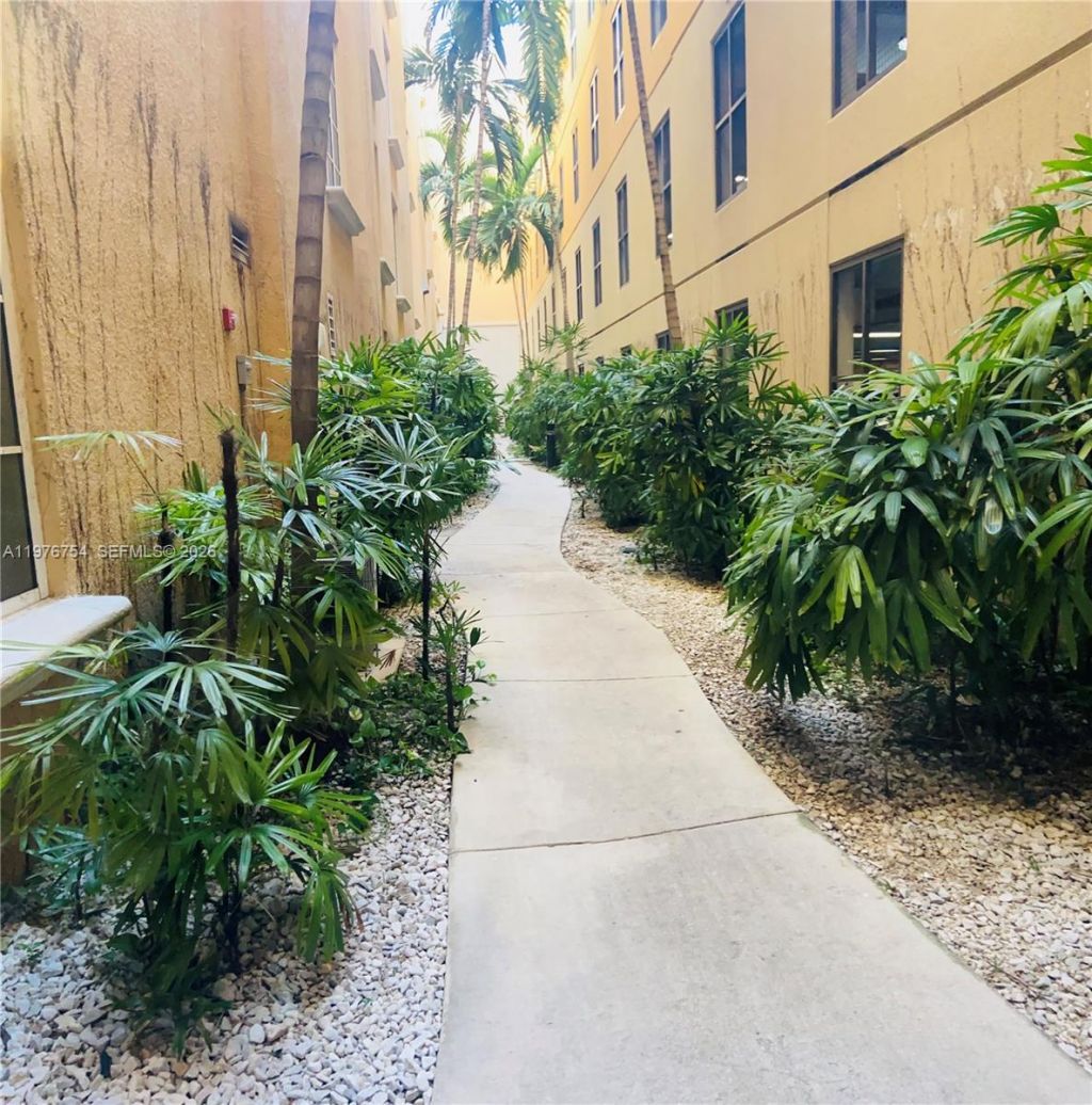 3001 NE 185th St , Unit 534, Aventura, FL 33180 Photo