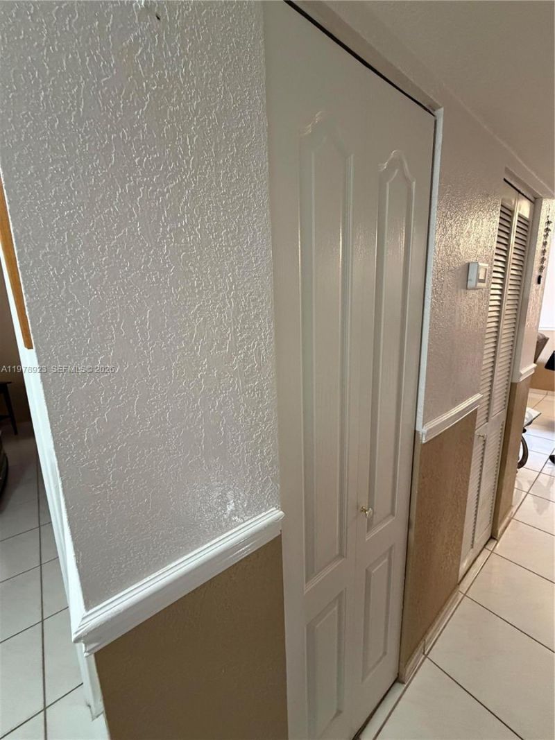 1800 W 54th St , Unit 309, Hialeah, FL 33012 Photo