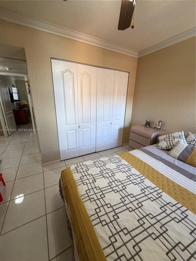 1800 W 54th St , Unit 309, Hialeah, FL 33012 Photo