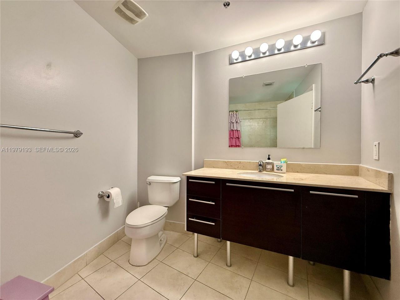 1900 N Bayshore Dr, Unit 2018, Miami, FL 33132 Photo