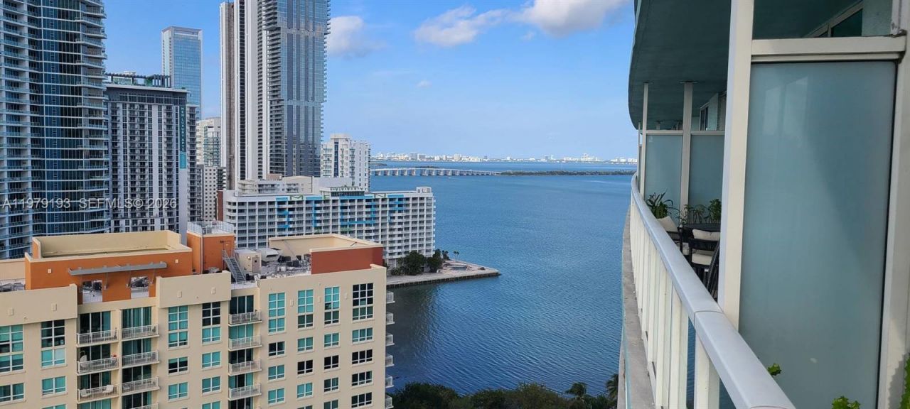 1900 N Bayshore Dr, Unit 2018, Miami, FL 33132 Photo