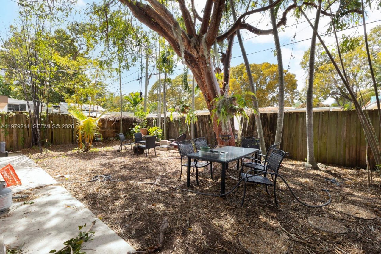 2710 SW 28th Ct, Miami, FL 33133 Photo