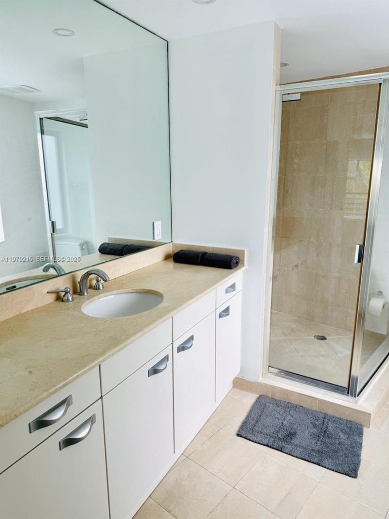 7700 Collins Ave , Unit 5, Miami Beach, FL 33141 Photo