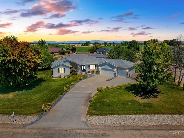 2022 Zach Blvd, Fruitland, ID 83619