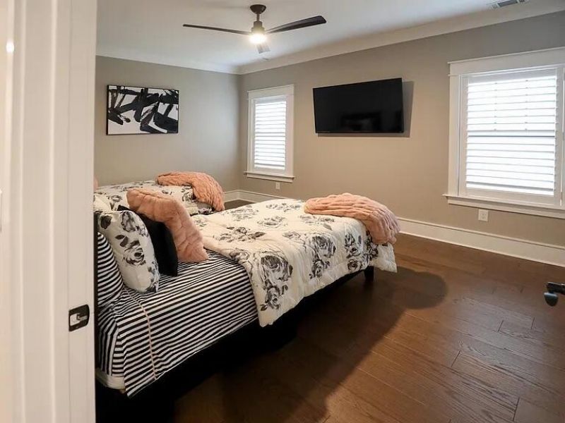 219 Chapin Street Photo 30