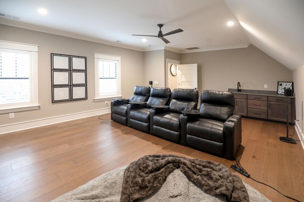 219 Chapin Street Photo 36
