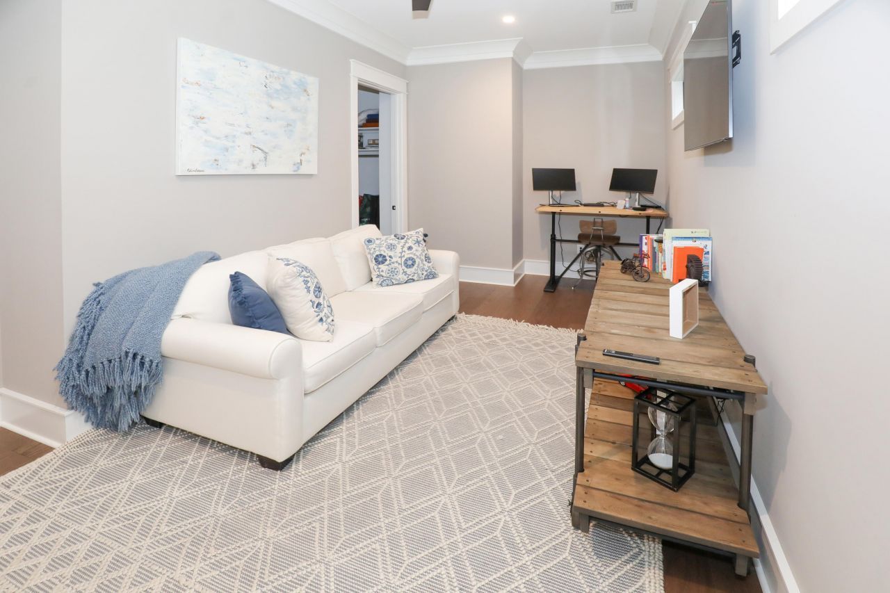 219 Chapin Street Photo 37