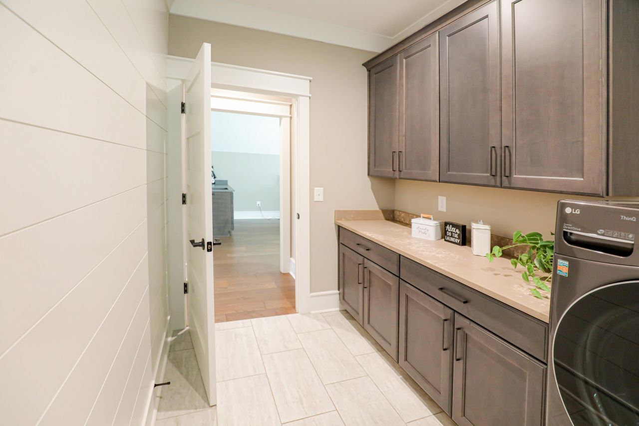 219 Chapin Street Photo 39