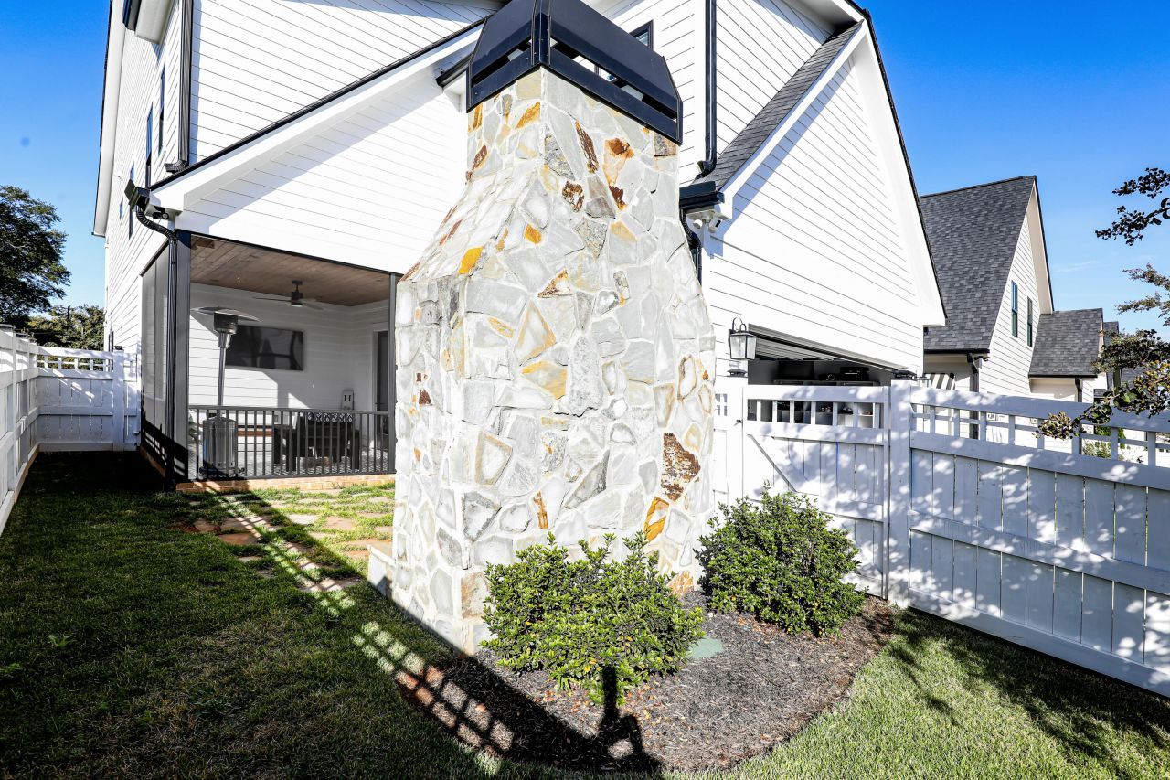 219 Chapin Street Photo 44