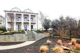 219 Chapin Street photo 4