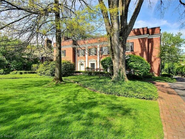 2710 Chesterton Road, Shaker Heights, OH 44122