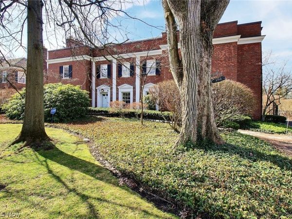 2710 Chesterton Road, Shaker Heights, OH 44122