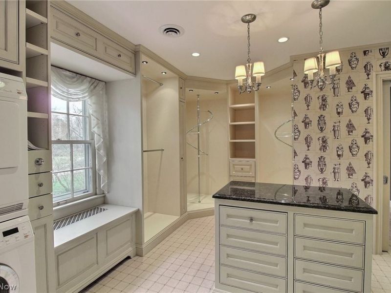 2710 Chesterton Road, Shaker Heights, OH 44122 Photo 13