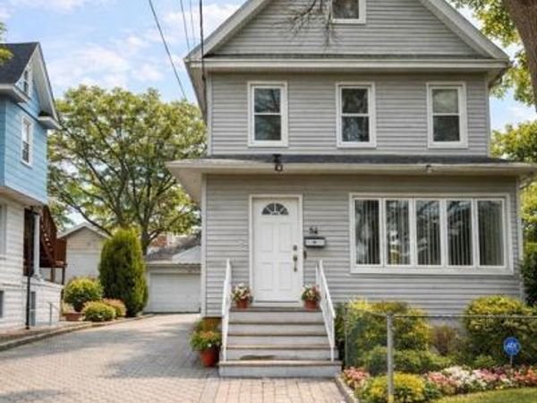 54 College Place, RIDGEFIELD PARK, NJ 07660