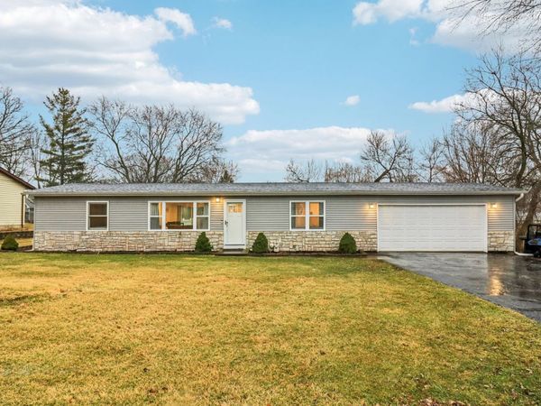 7413 Parkwood Drive , Wonder Lake, IL 60097