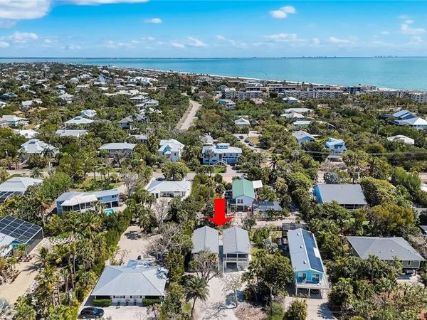746 Cardium ST, SANIBEL, FL 33957