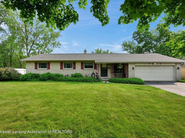 7713 Jon Scott Drive, Grand Ledge, MI 48837