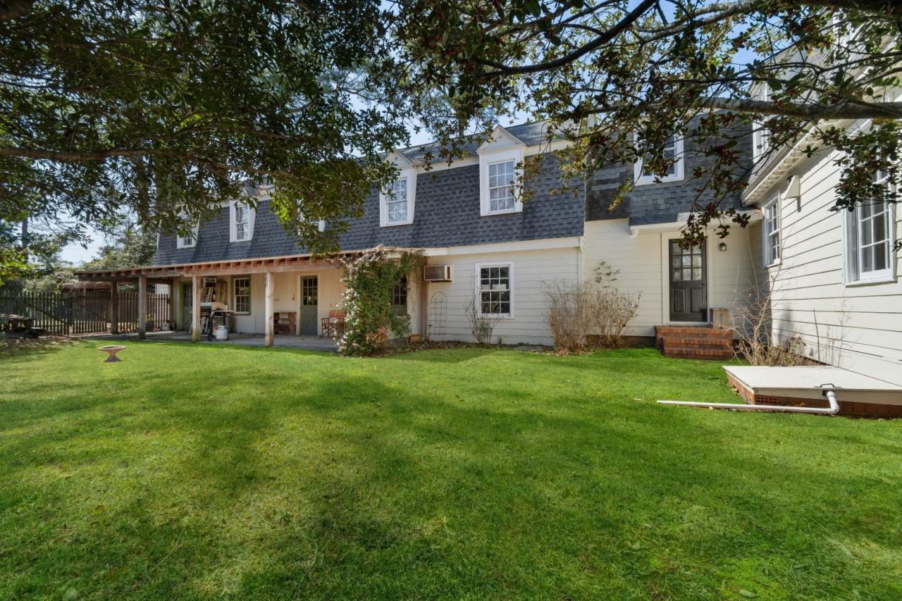 707 Thomas Ave. Photo 4