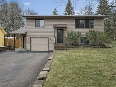 923 123rd Lane NW, Coon Rapids, MN 55448