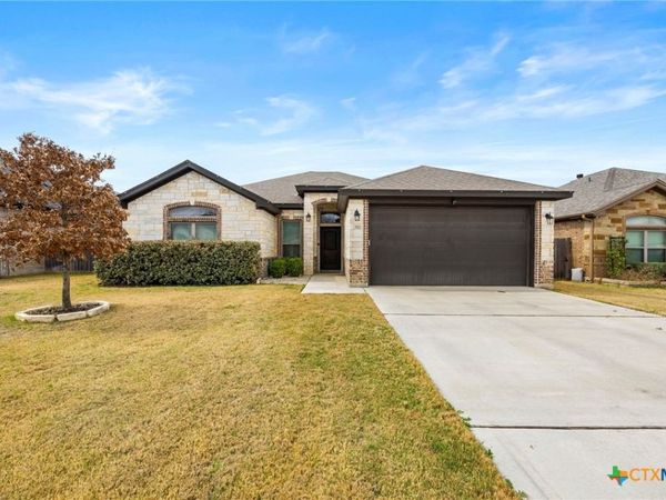 512 Holstein Drive , Belton, TX 76513