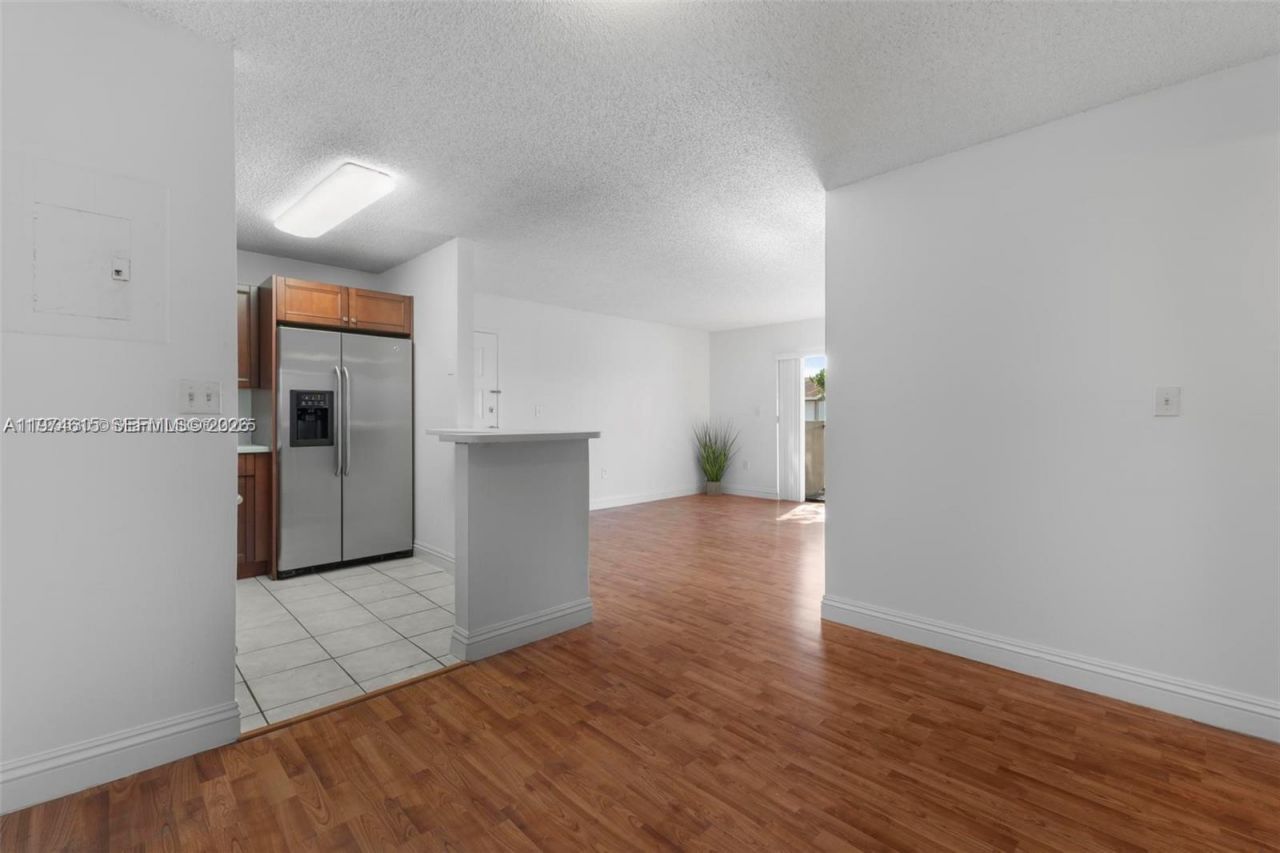 15600 SW 80th St , Unit L-203, Miami, FL 33193 Photo