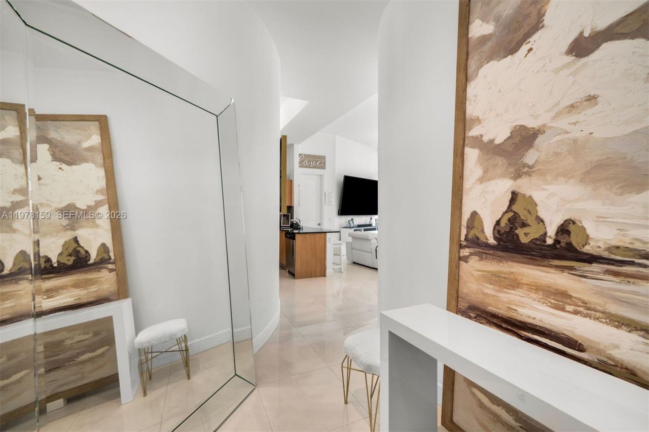 480 NE 30th St, Unit 501, Miami, FL 33137 Photo