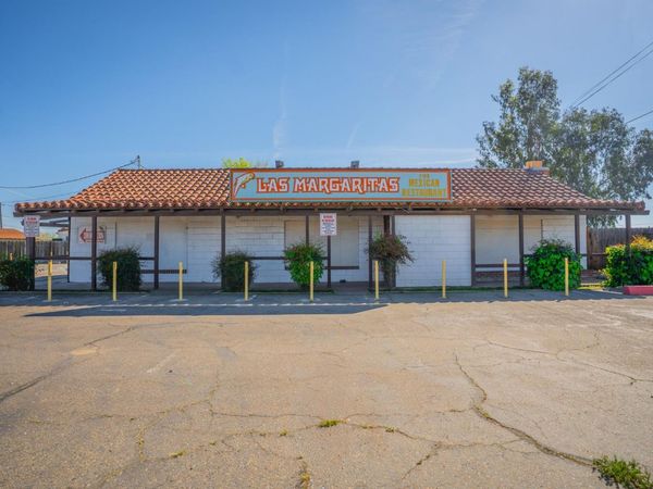 1711 E Pacheco Blvd, Los Banos, CA 93635