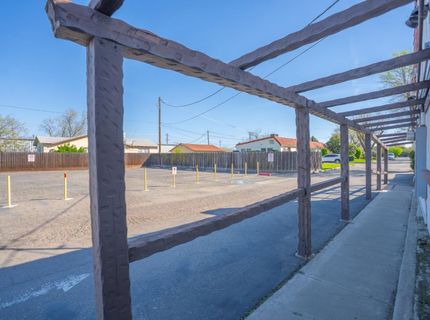 1711 E Pacheco Blvd, Los Banos, CA 93635 Photo