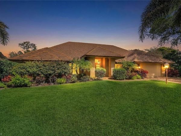 811 PITCH APPLE LN , NAPLES, FL 34108