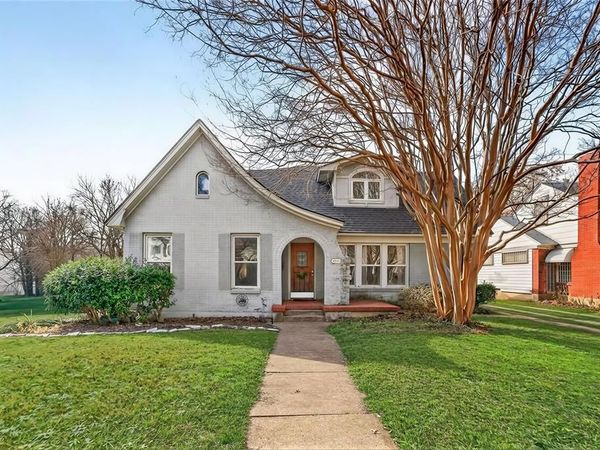 6844 Clayton Avenue, Dallas, TX 75214