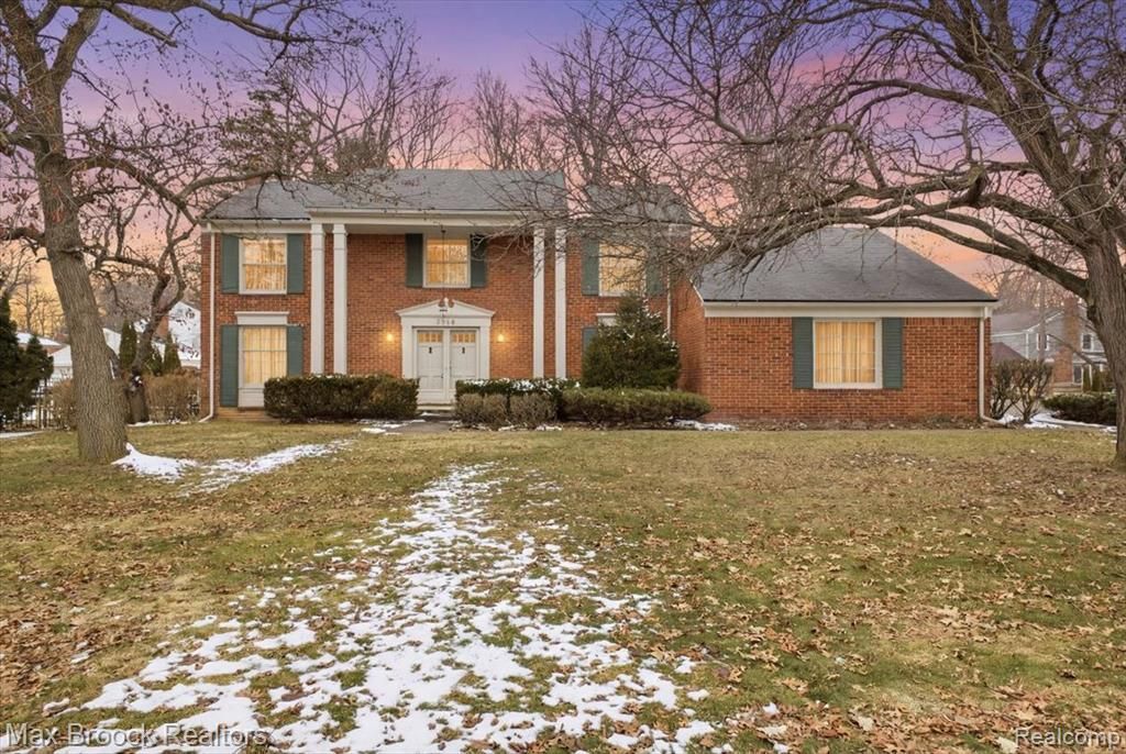 5956 Pinecroft Drive, West Bloomfield Township, MI 48322 Main Photo