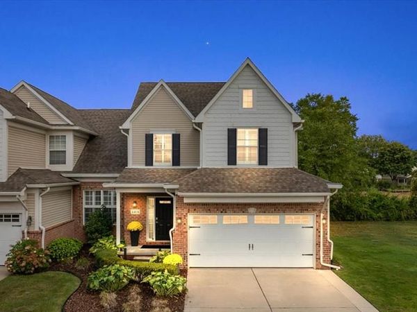 4404 Navin Field Lane, Troy, MI 48085