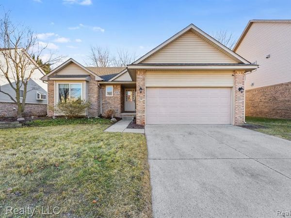 24595 Jason Drive, Brownstown Twp, MI 48134